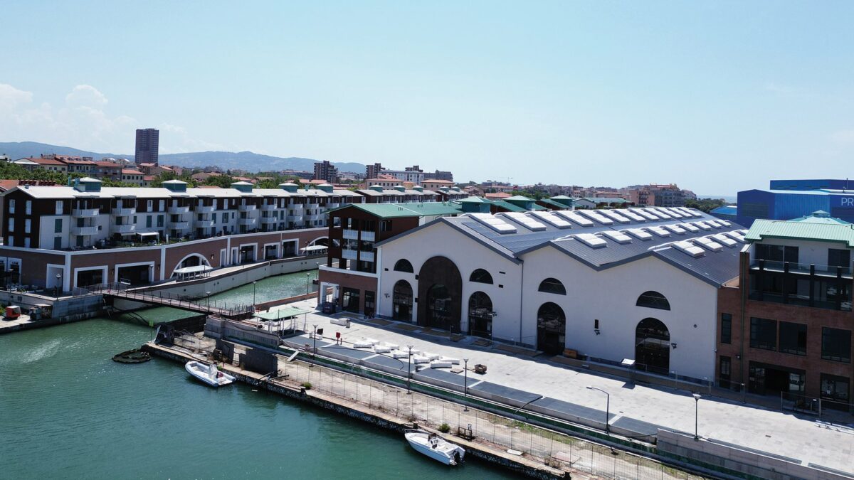 negozi porta a mare livorno